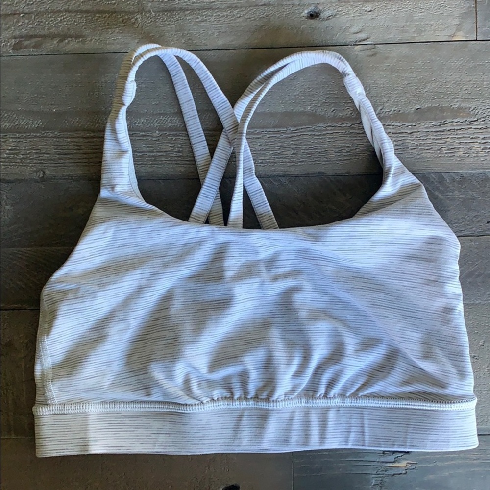 Lululemon sports bra